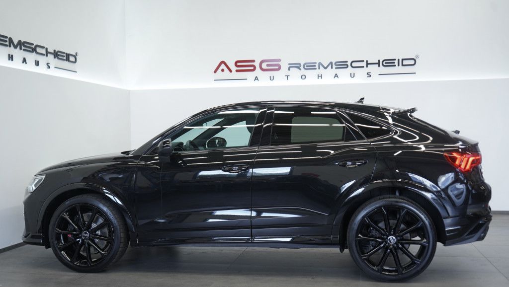 Audi Rsq3