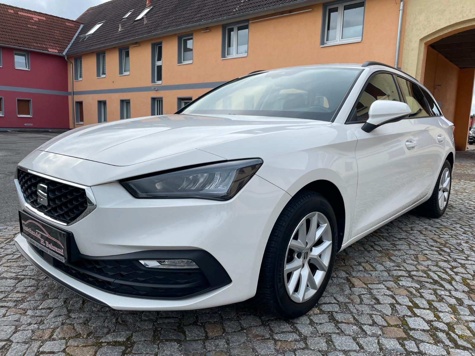 Seat Leon Sportstourer 2.0 TDI DSG Style LED 1.Hand