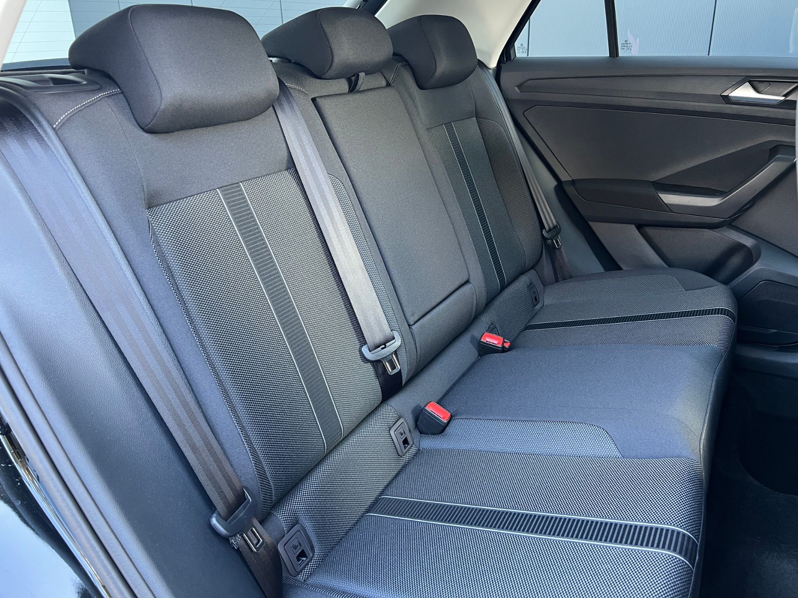 Fahrzeugabbildung Volkswagen T-Roc Life 1.0 TSI *LED, ACC, Kamera, 17''-LM*