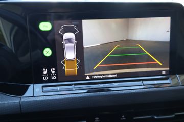 Volkswagen Golf VIII GTD 2.0 TDI HK+HUD+KEY+MEM+MATRIX+AHK