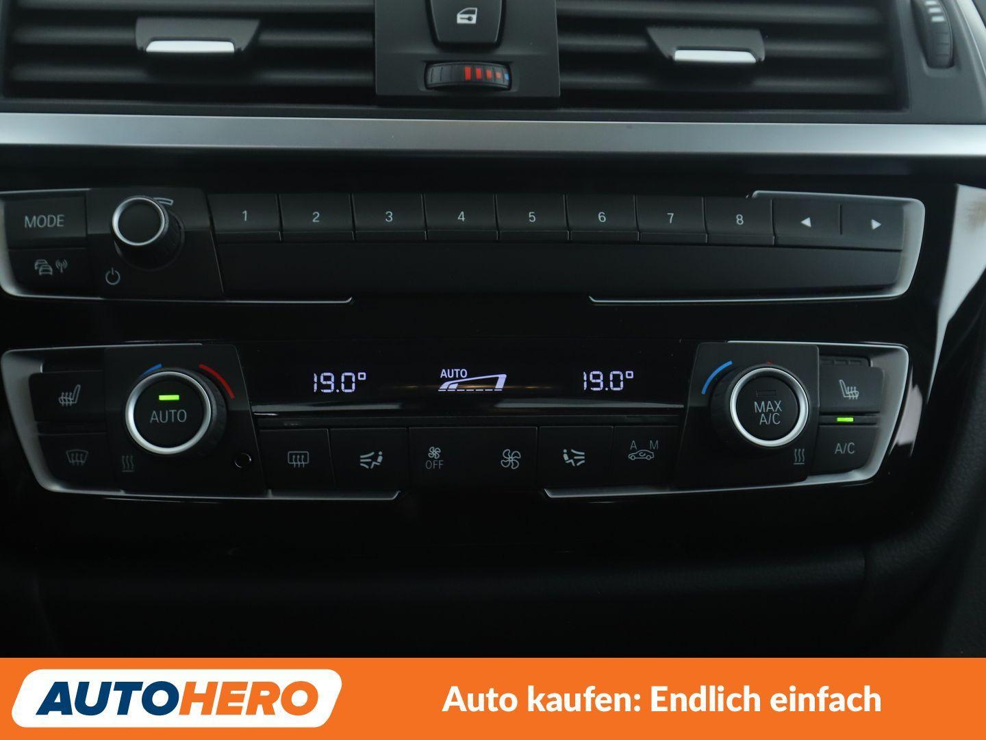 BMW 320i xDrive Sport Line Aut.*NAVI*LED*TEMPO*PDC*