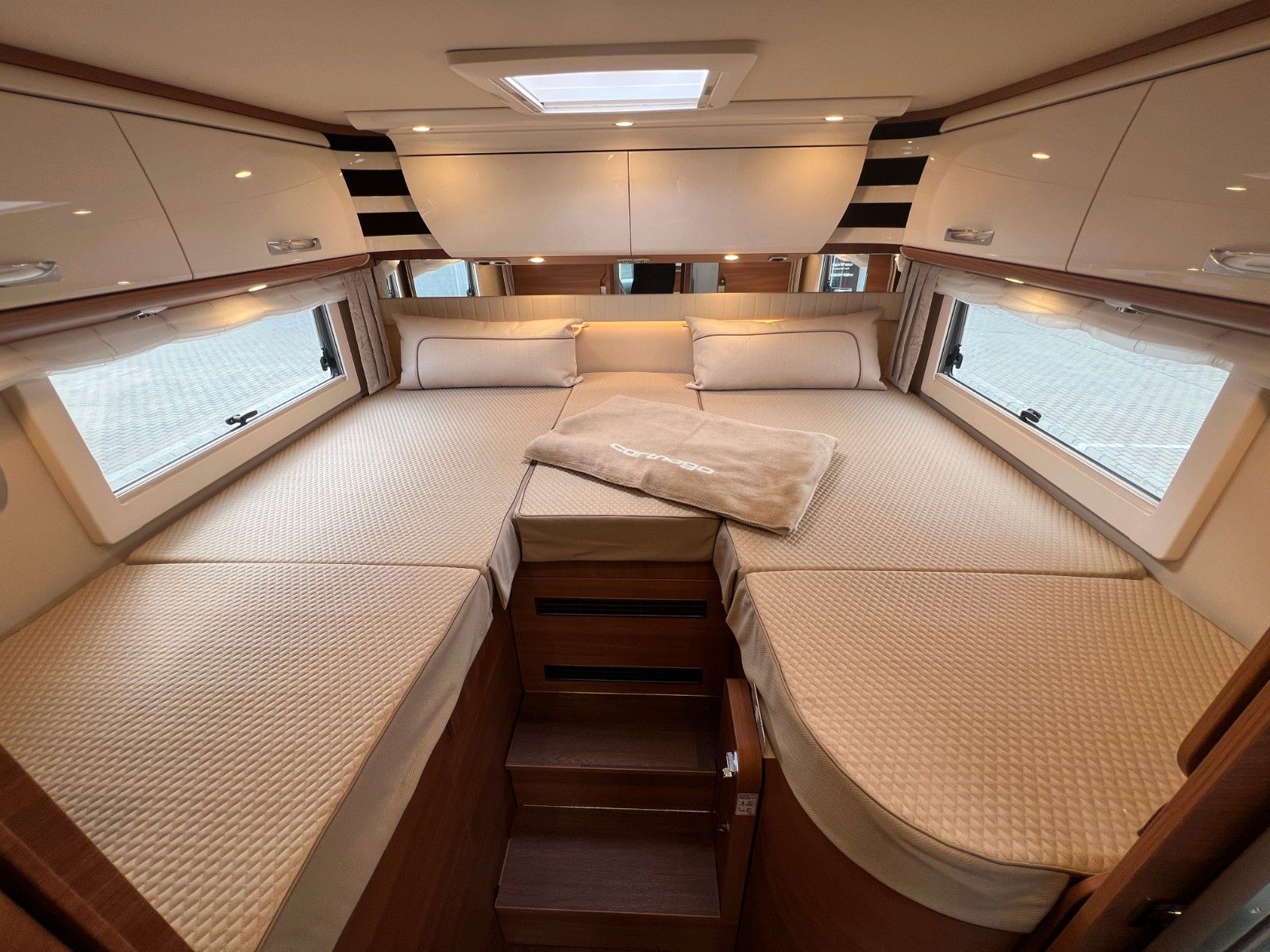 Fahrzeugabbildung Carthago chic c-line T 4.9 LE Mercedes Benz Sprinter 25
