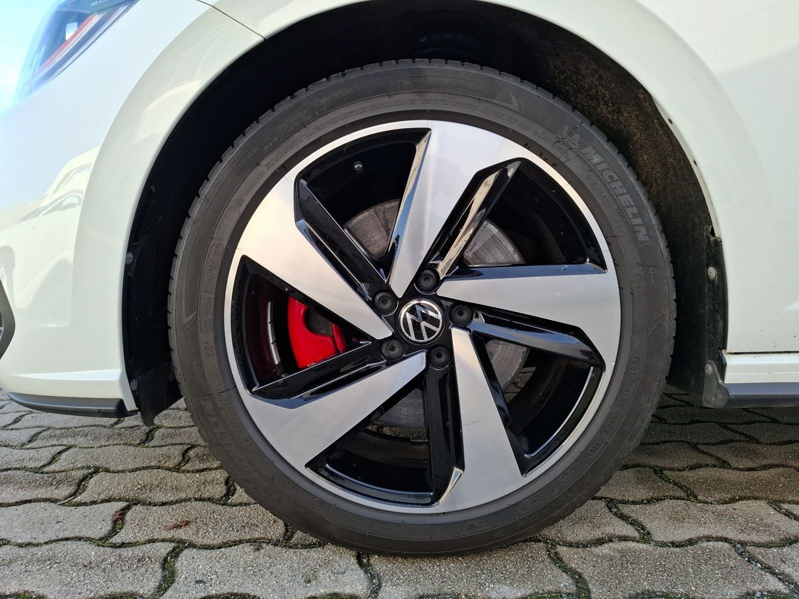Fahrzeugabbildung Volkswagen Polo GTI DSG Matrix Navi VC ACC APP SHZ PDC