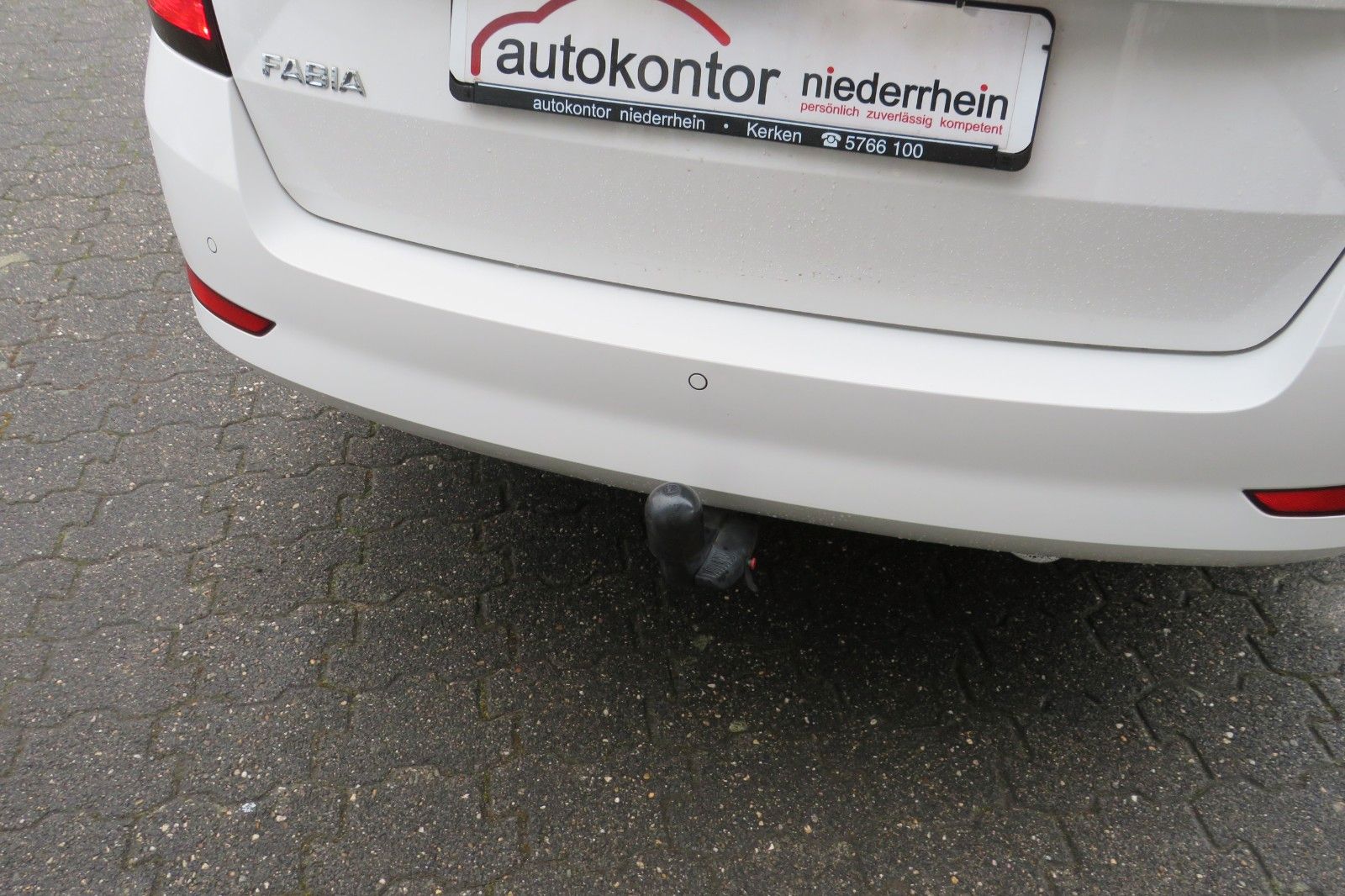 Fahrzeugabbildung SKODA Fabia Combi Ambition AHK SITZH. NAVI PDC 1.HD