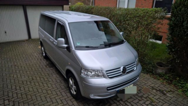 Volkswagen VW T5 Caravelle