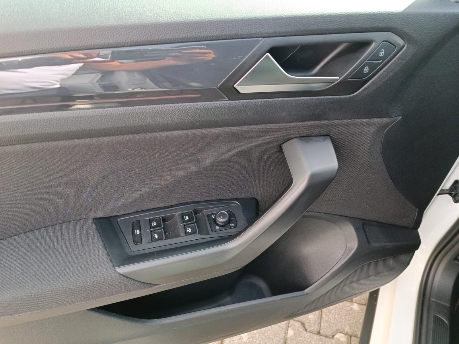 Volkswagen T-Roc Sport, миниатюра 12