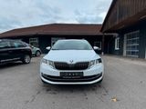 Skoda Octavia 1.8 TSI DSG Style Combi Style - Skoda Octavia mit Benzin-Antrieb: Kombi, 1.8
