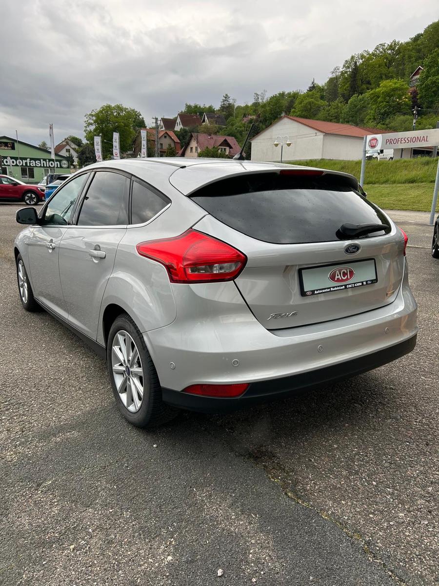 Ford Focus Titanium Assistenzsysteme