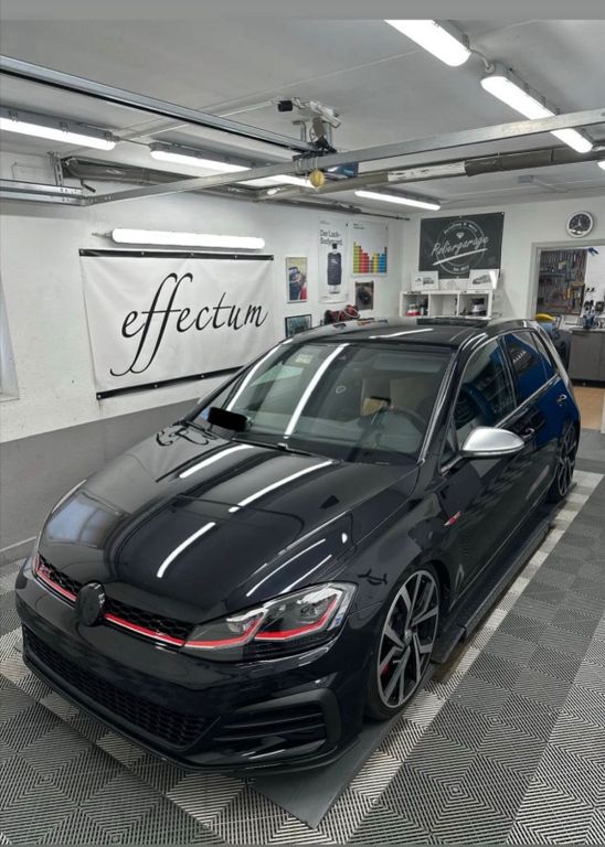 Image of Volkswagen Golf