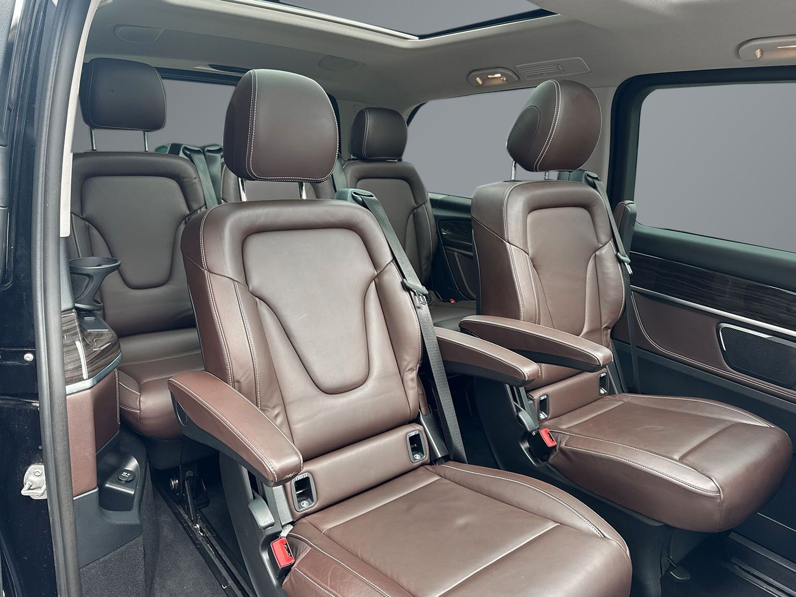 Fahrzeugabbildung Mercedes-Benz V 250 AMG-Line*StnHeiz*Pano*Leder*ACC*Burmaster*