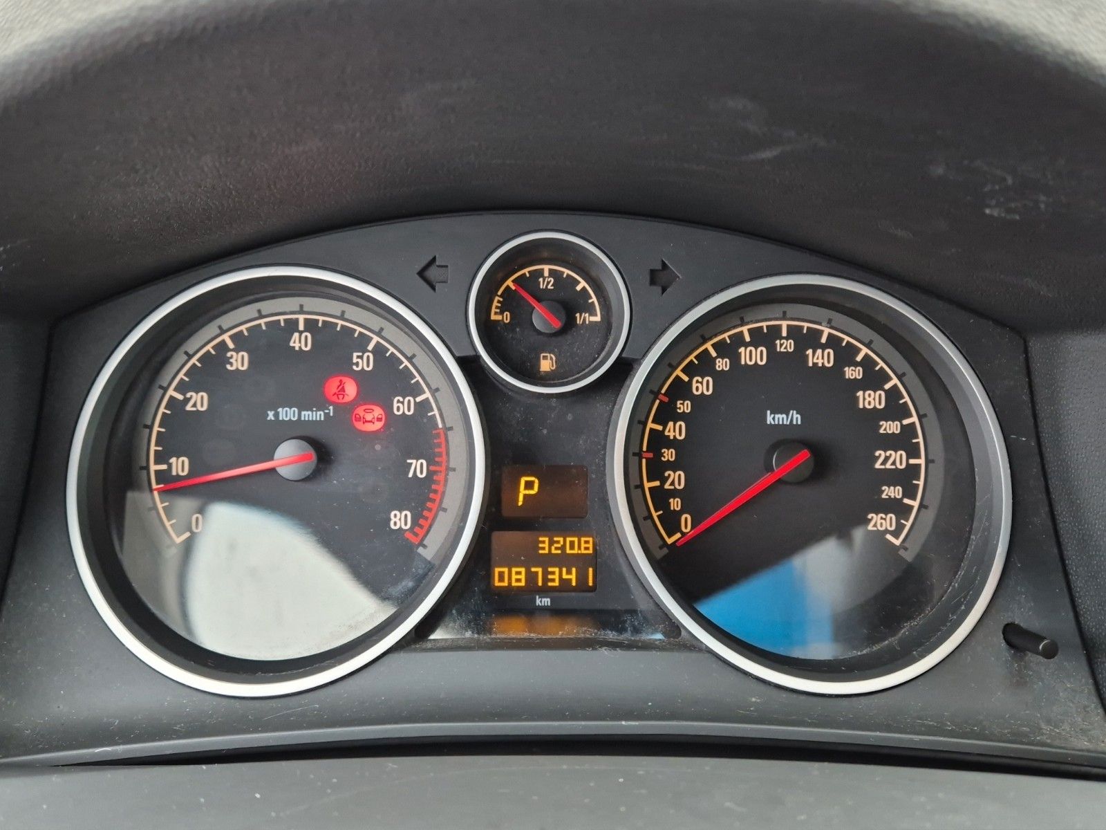 Fahrzeugabbildung Opel ASTRA AUTOMATIK ALU ALLWETT NAVI AHK KLIMA 2.HD