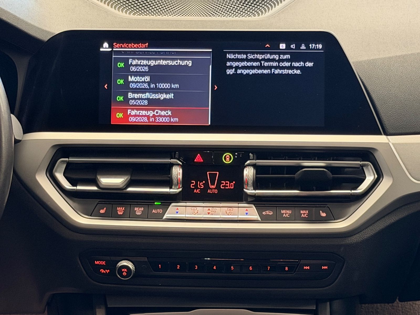 BMW 318d Advantage/Aut/Navi/KeyLess/HUD/Park&DrivAss foto 22