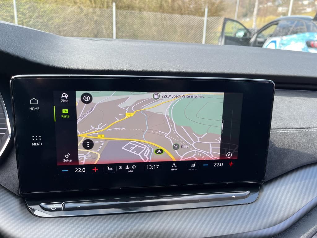Fahrzeugabbildung SKODA Octavia Combi TDI RS Plus DSG 4x4 Matrix Navi HU