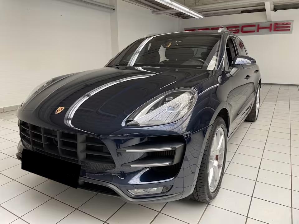 Porsche Macan Turbo mit Performance Paket