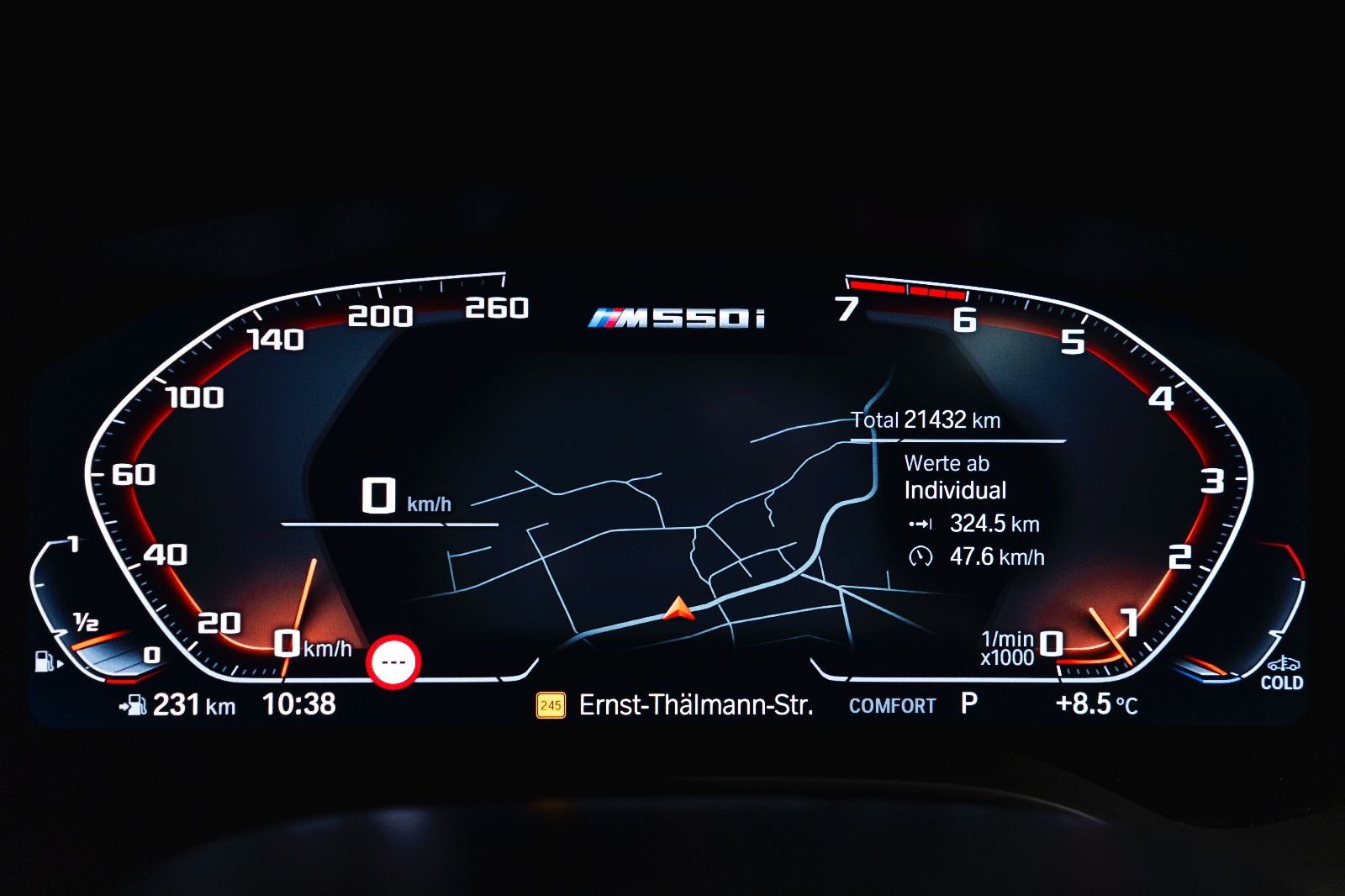 Fahrzeugabbildung BMW M550IX Massage Harman 360° Head UP LED NAV PDC