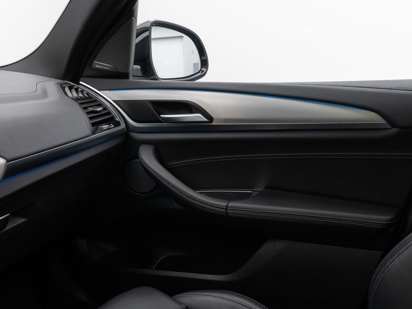 Fahrzeugabbildung BMW iX3 Impressive 360° H/K HUD DAB Panorama 20Zoll