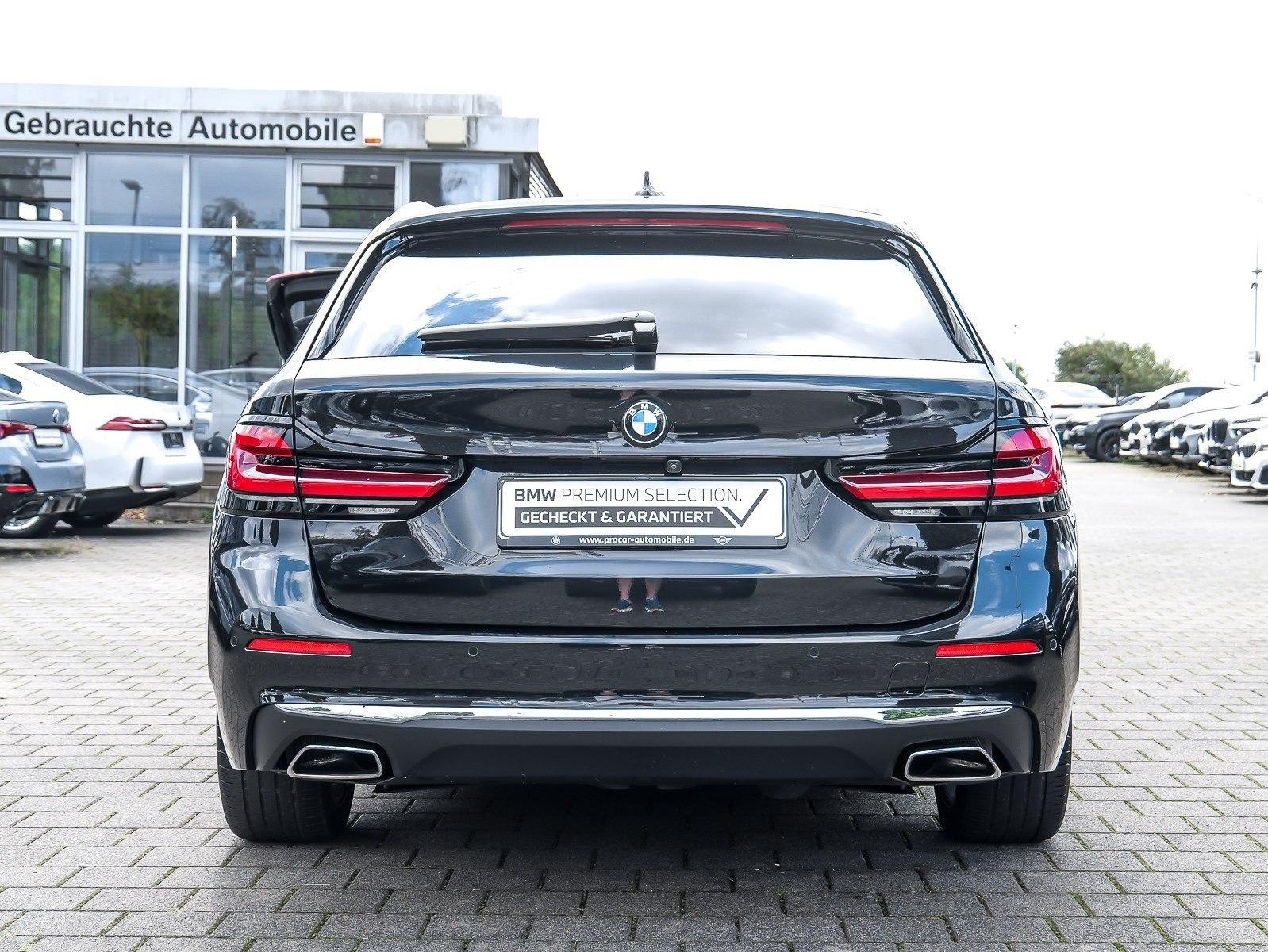 BMW 530d Touring Luxury Line HUD PANO RFK NAVI DAB
