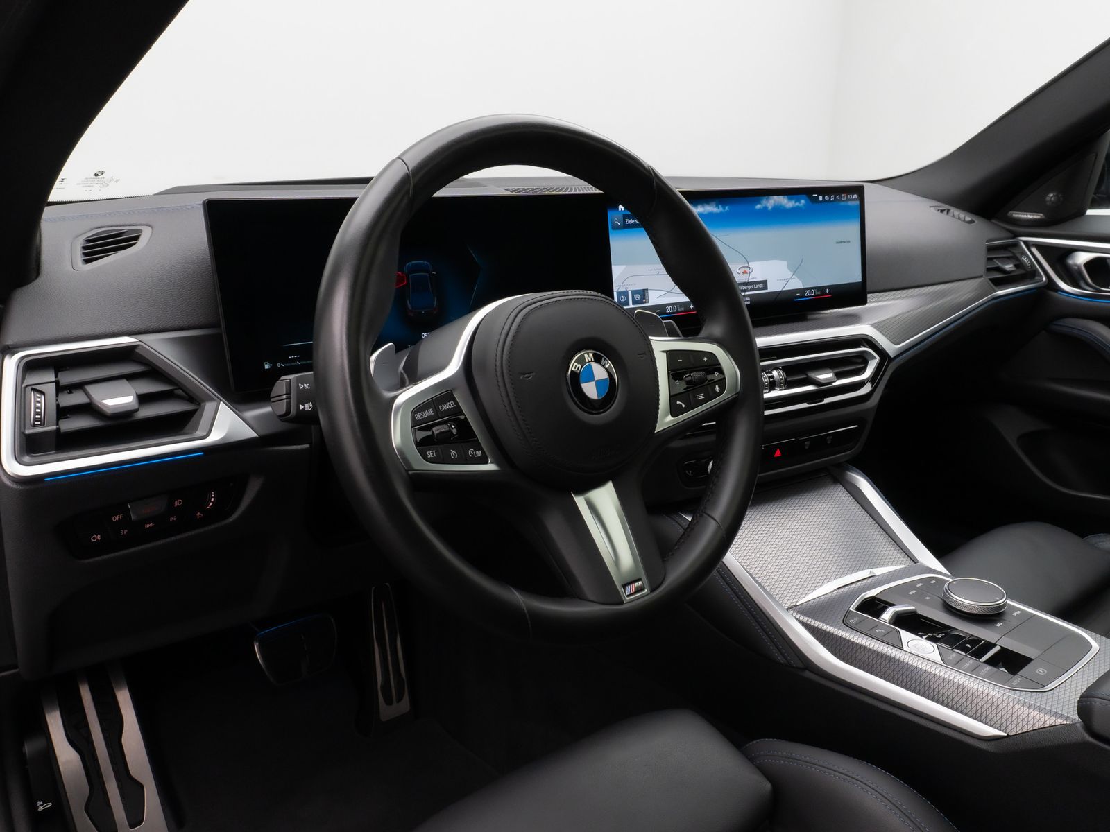 Fahrzeugabbildung BMW M440i Gran Coupé Kamera Glasdach HUD DAB H/K 19"
