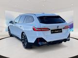 BMW i5 eDrive40 Touring UVP: 96.420€ - BMW i5 mit Anhängerkupplung
