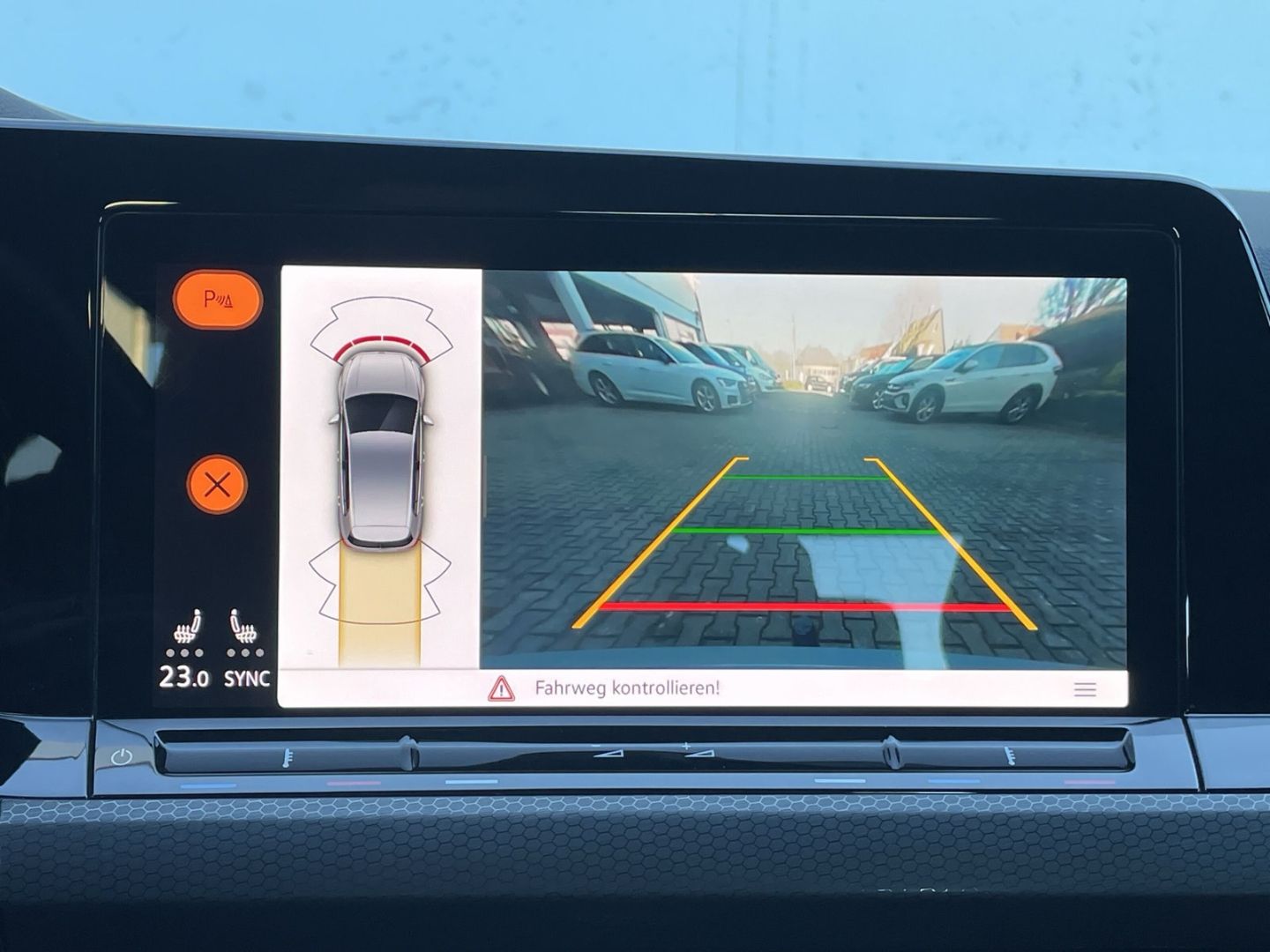 Golf GTI VIII 2.0TSI DSG AHK/Kamera/H&K/IQ.Light