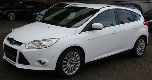 Ford Focus 1,6 Titanium 5-türig Business 1.Hand