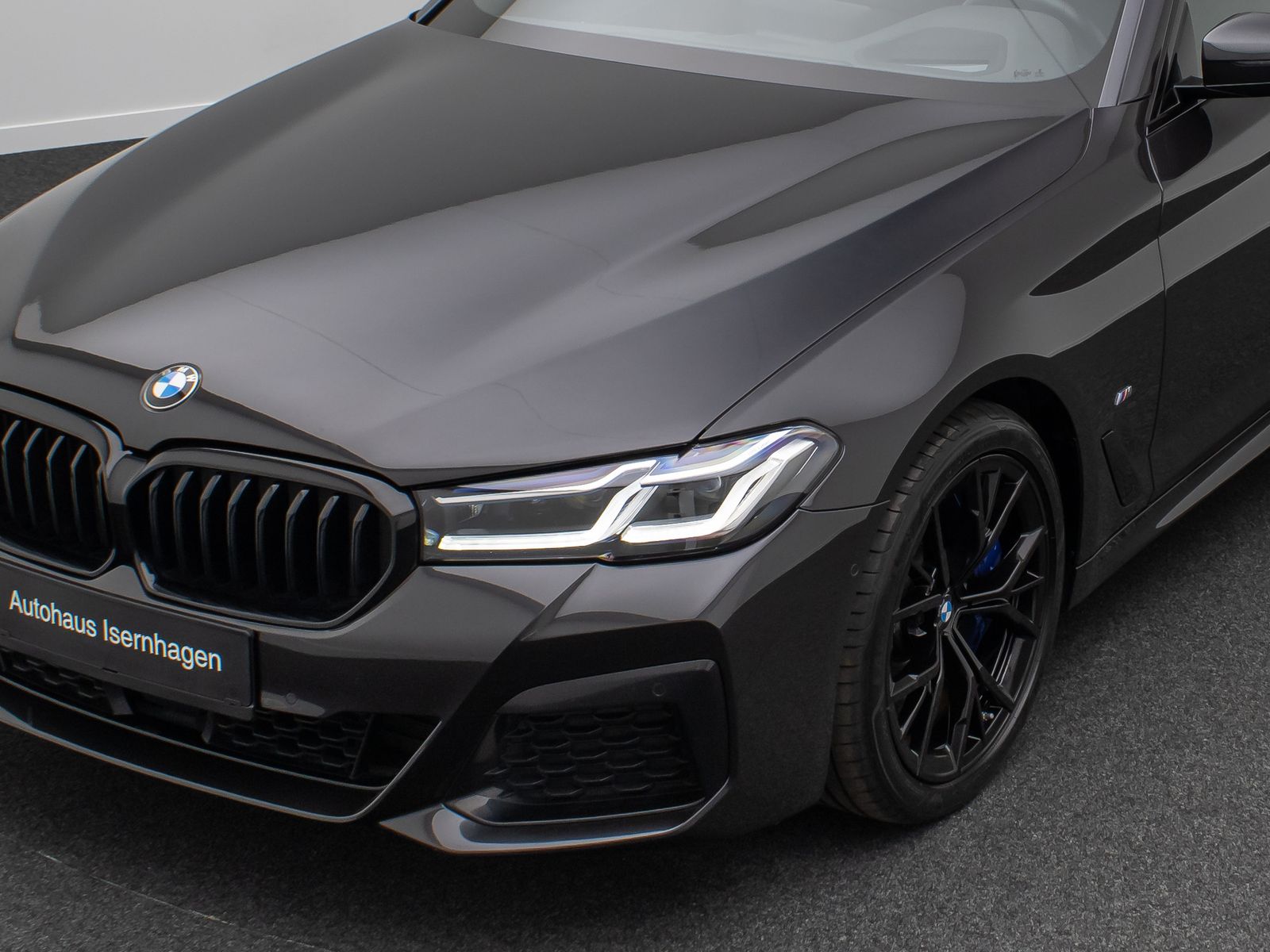 Fahrzeugabbildung BMW 540d xD M Sport Laser Kamera HUD DAB HiFi Komfor