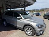 Volkswagen Tiguan Highline BMT/Start-Stopp 4Motion - Volkswagen: Unfallwagen