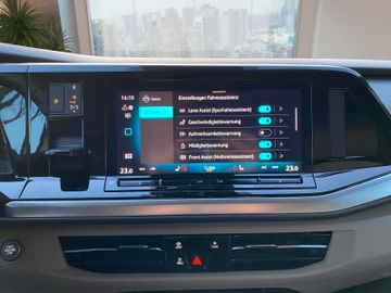 Volkswagen T7 Multivan 2.0TDI DSG Edition CarPlay RFK SHZ