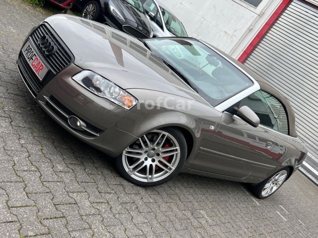 Audi A4 Cabriolet 3.2 FSI,Xenon,PDC,Navi,Alarm,Leder