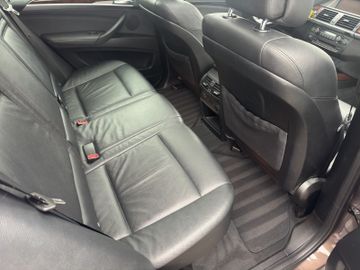 BMW X5 xDrive50i Panorama+Leder+Headup+AHK 3500kg, Bild 29
