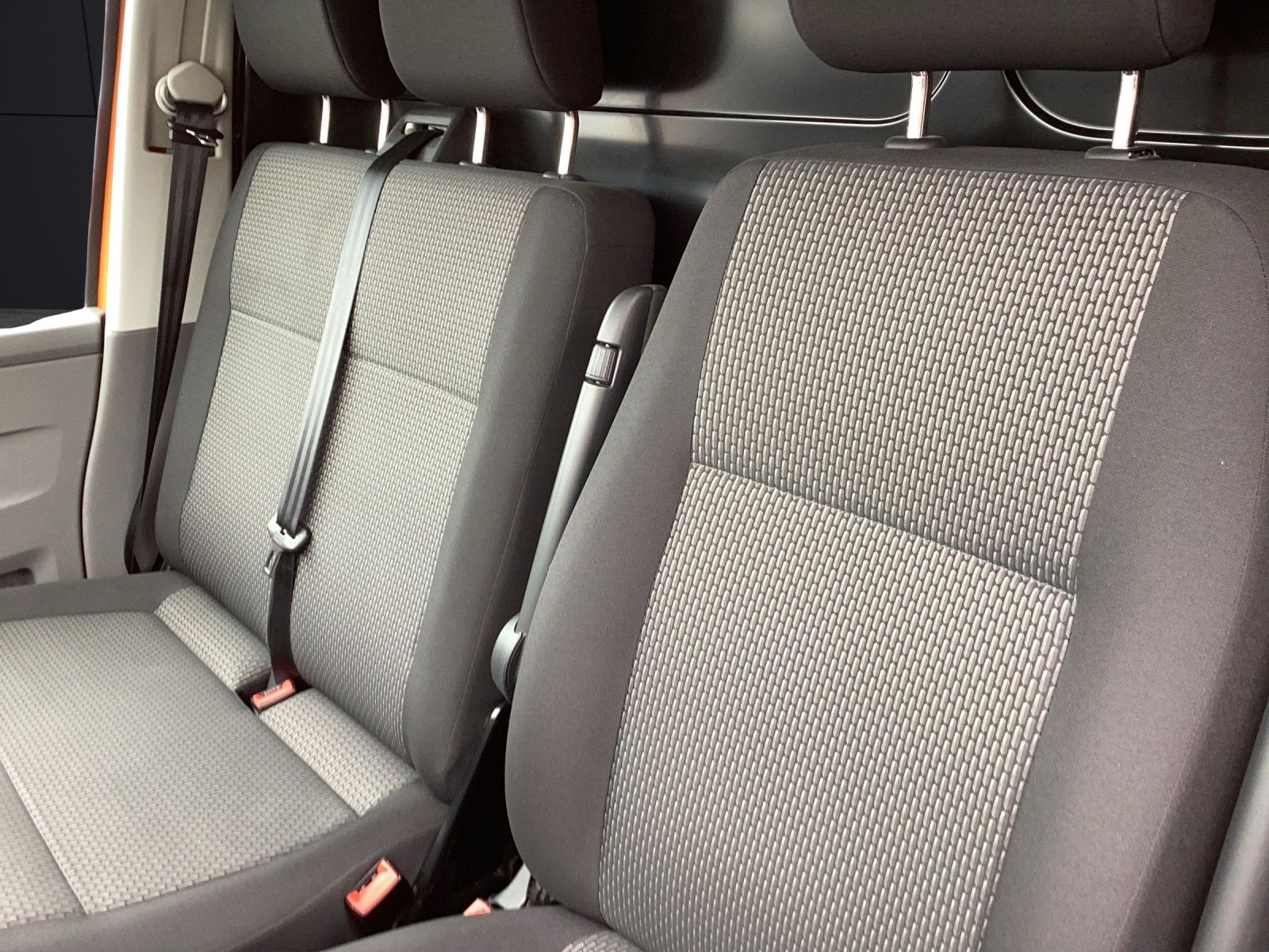 Fahrzeugabbildung Volkswagen T6 Transporter T6.1 TDI Kasten EcoProfi FWD