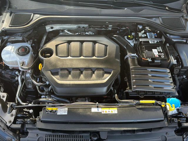 GOLF VIII GTI 2.0 TSI DSG IQ.LIGHT+STHZ+ACC+APP