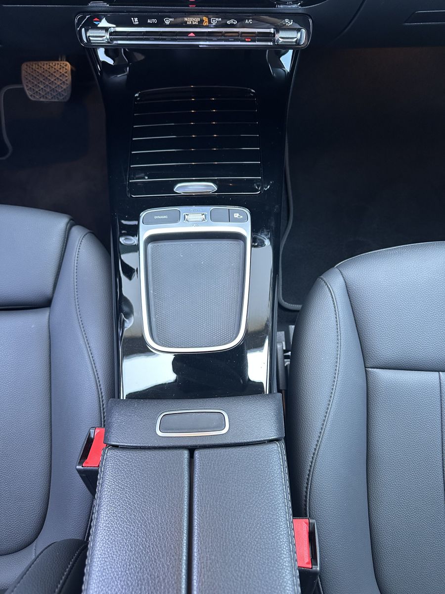 Fahrzeugabbildung Mercedes-Benz A 200d Progressive Advanced NAV+LED+KAM+AHK+WIDE