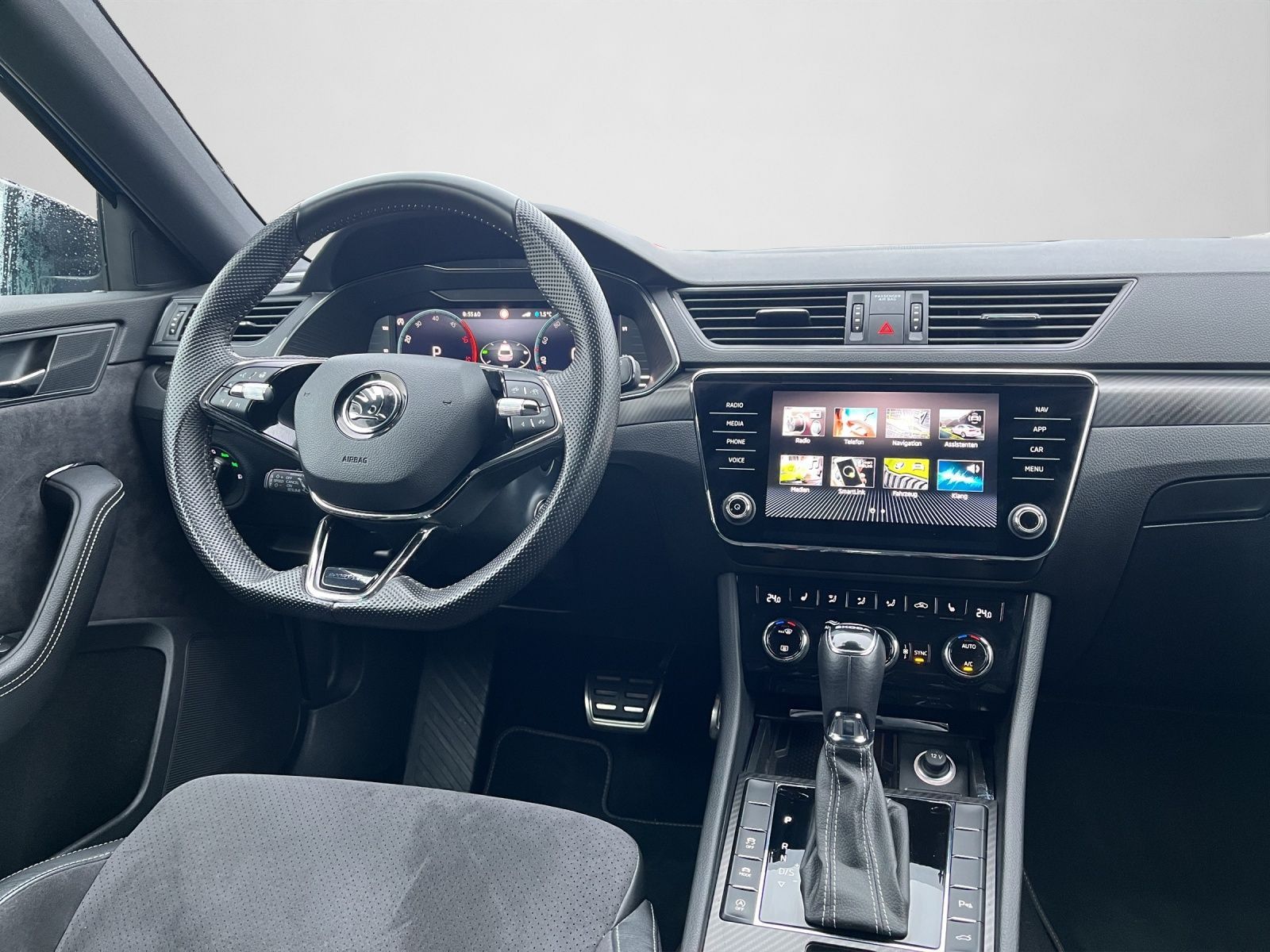 Skoda Superb - Bild 4