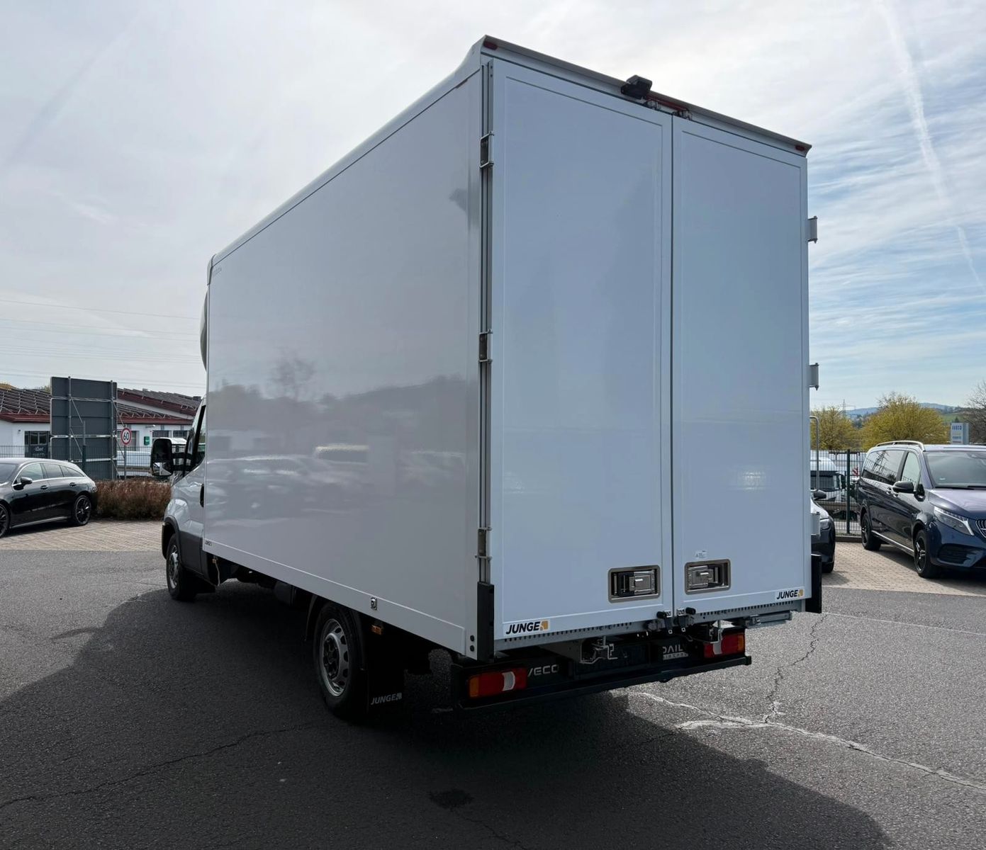 Fahrzeugabbildung Iveco Daily 35S16 A8 *R4.100mm*Automatik*Kamera*JUNGE*