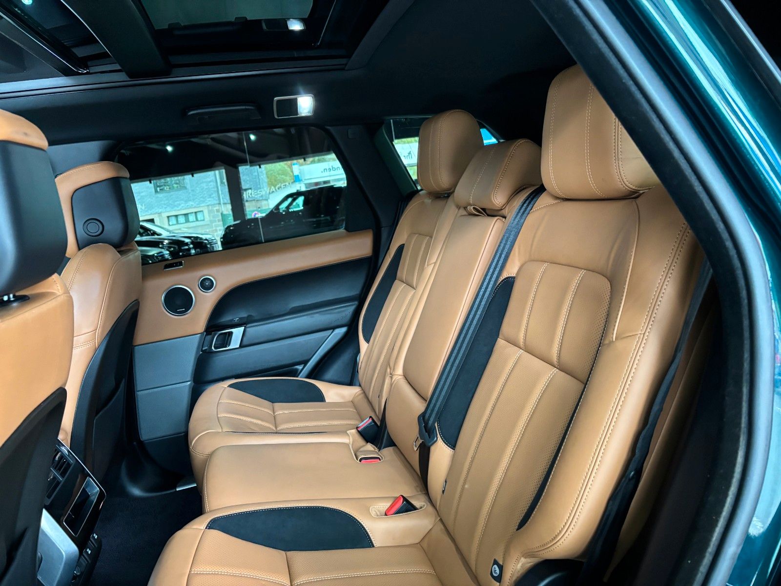 Fahrzeugabbildung Land Rover Range Rover Sport D350 Pano*Meridian*Keyless*Kam