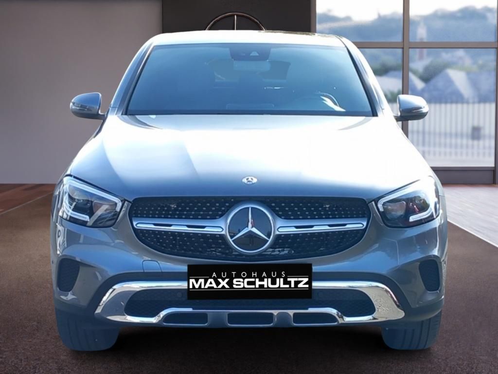 Fahrzeugabbildung Mercedes-Benz GLC 300 e 4MATIC Coupé MULTIBEAM*el.Heckklappe