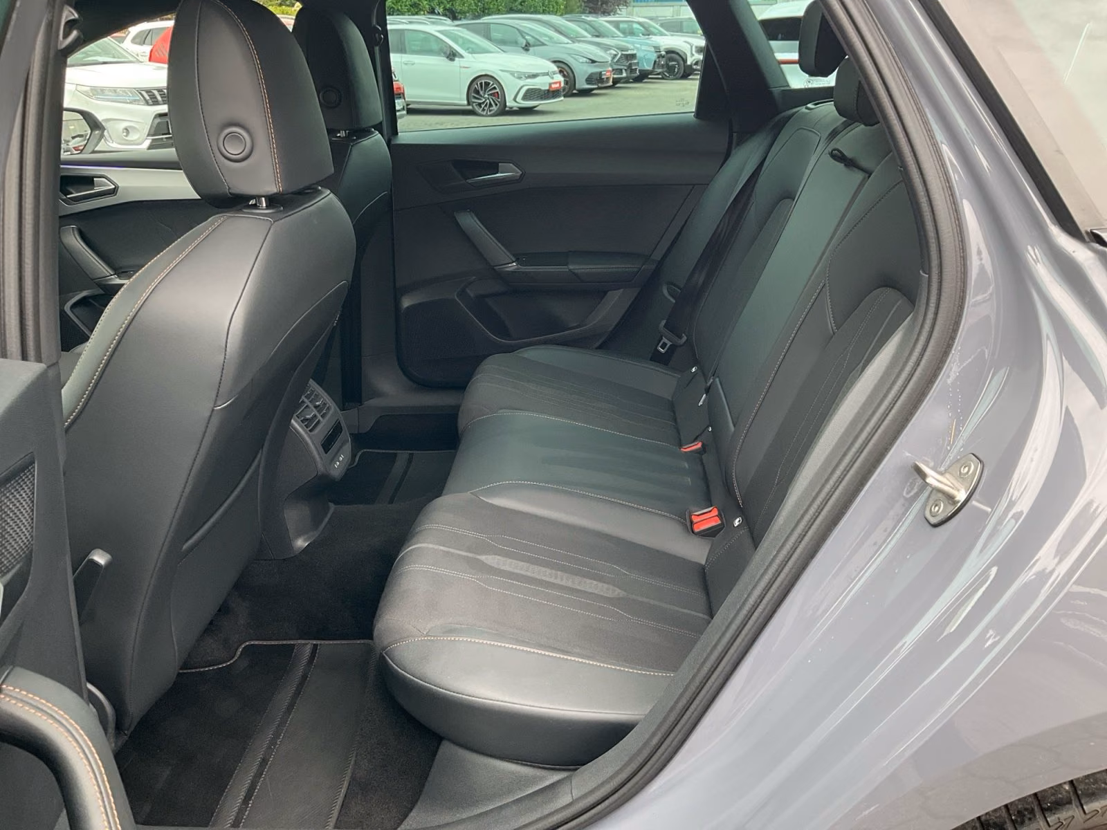 Cupra Leon Sportstourer 1.5 eTSI DSG NAVI LED
