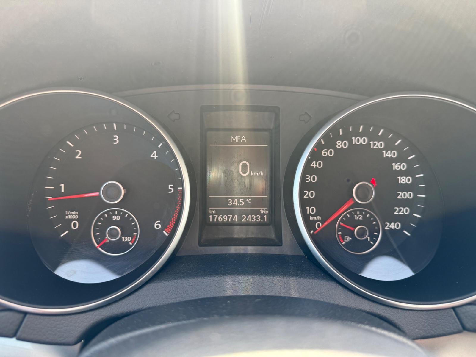 Volkswagen Golf VI 1,6 TDI 77kW 105PS Trendline/NAVI/PDC