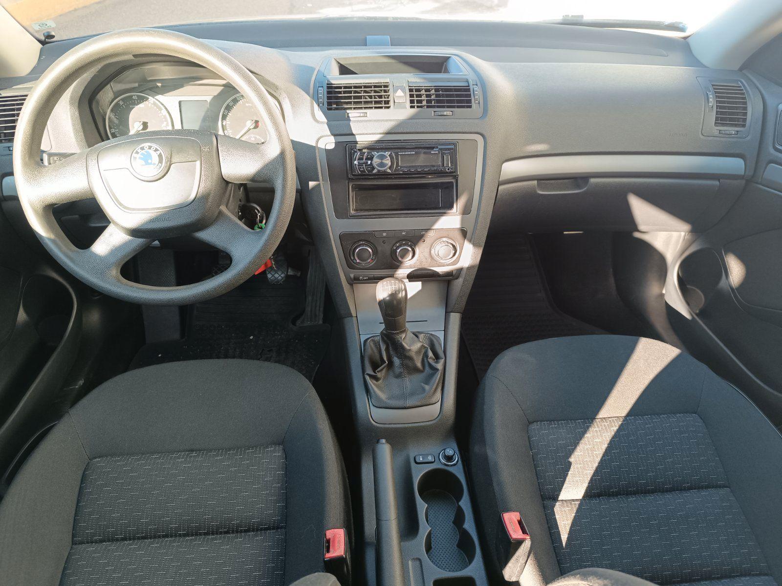 Skoda Octavia 2011 — photo 7