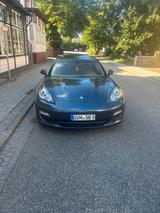 Porsche Panamera - Porsche Gebrauchtwagen in Lübeck