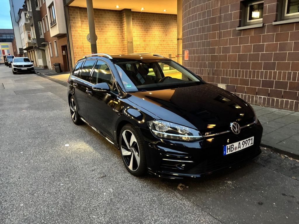 Image of Volkswagen Golf