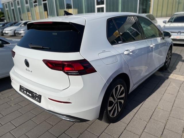 Volkswagen Golf VIII 2.0 TDI DSG ACTIVE NAVI LED Keyless AC