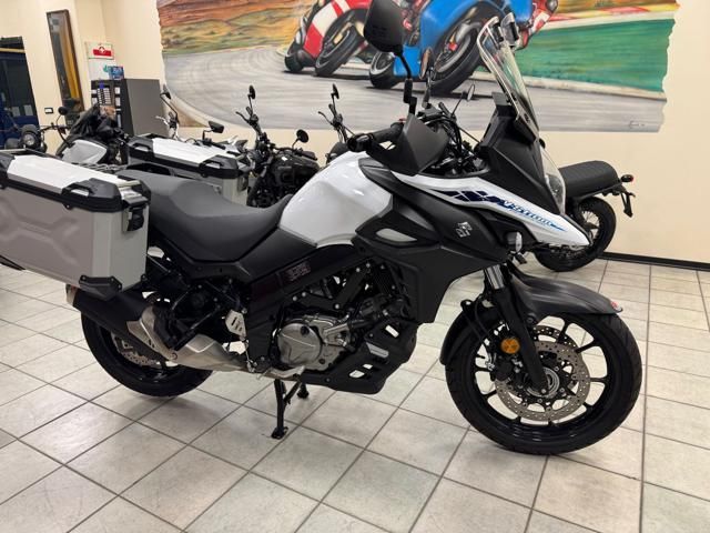 Suzuki SUZUKI V-Strom 650 V-Strom 650 Solo 3.681 Km