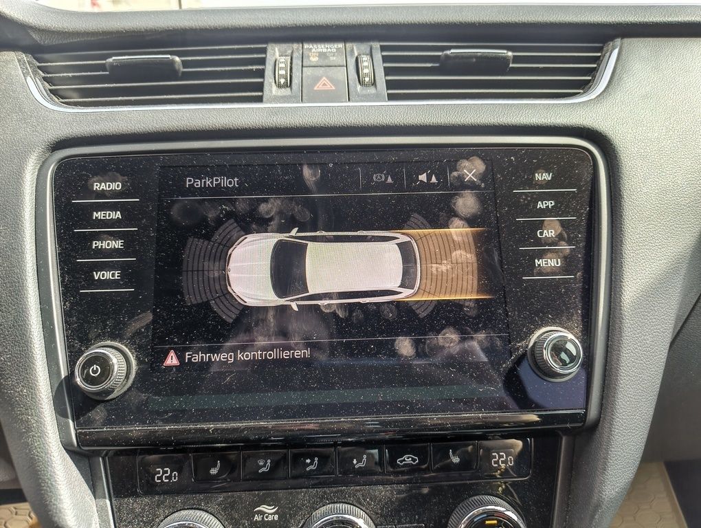 Fahrzeugabbildung SKODA Octavia RS 2.0 TSI (245 PS) DSG + Amundsen + SHZ