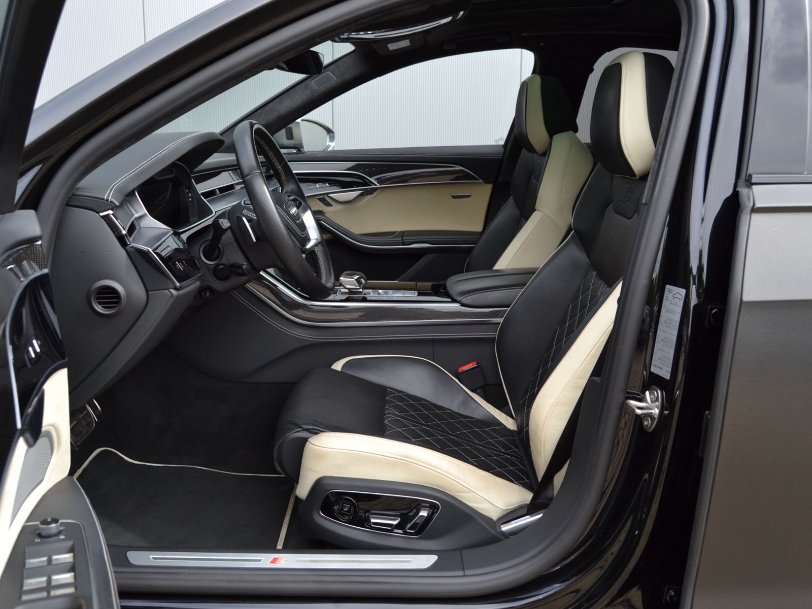 S8 4.0 TFSI 787 PS VOLL MTM NP:248.263 AHK/21-ZO