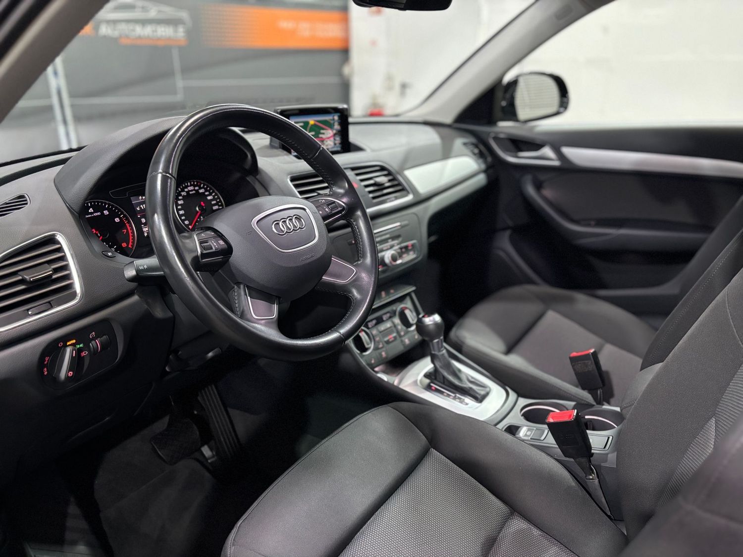 Fahrzeugabbildung Audi Q3 1.4 TFSI #LED#AHK#PDC#Keyless