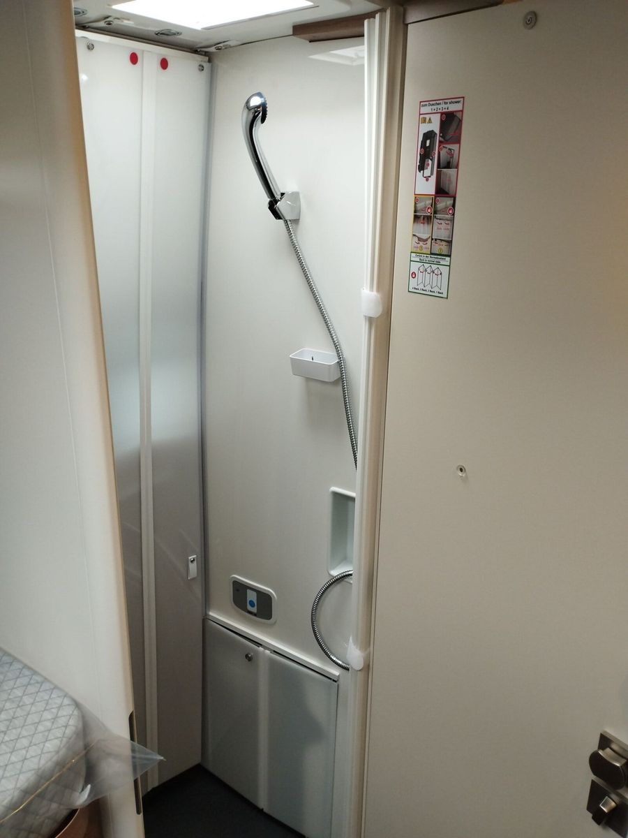 Fahrzeugabbildung Malibu Genius 641 LE Klimaautomatik, Radio DAB