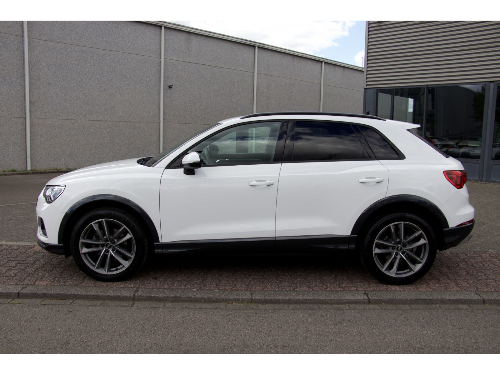 Audi Q3 35 TDI quattro S tronic advanced LED Navi ACC imagem 2