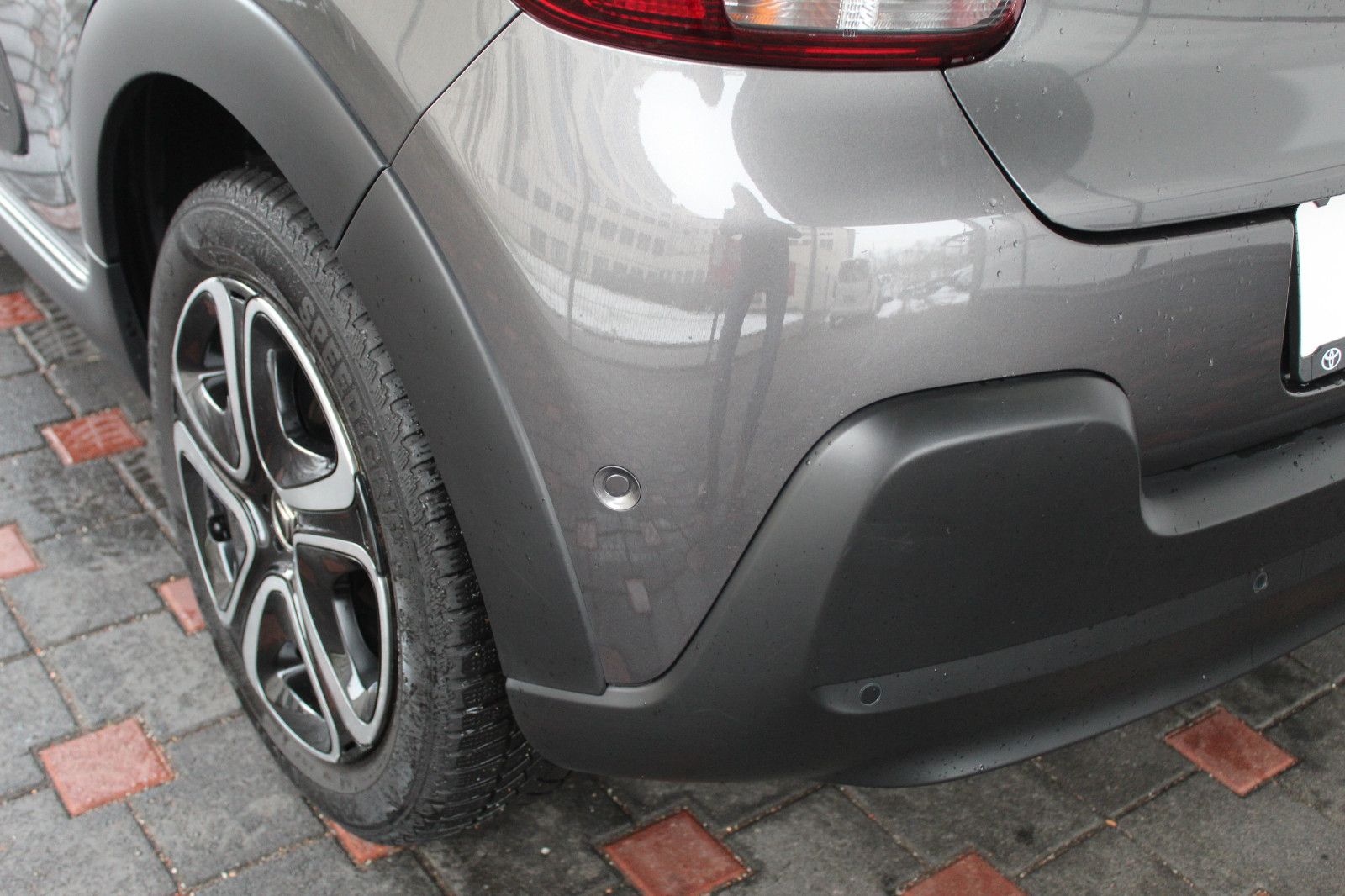 Fahrzeugabbildung Citroën C3 Pure Tech 1,2 S&S Shine Navi